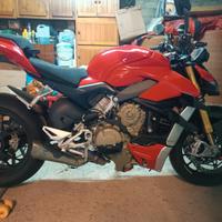 Ducati Streetfighter V4 - 2020