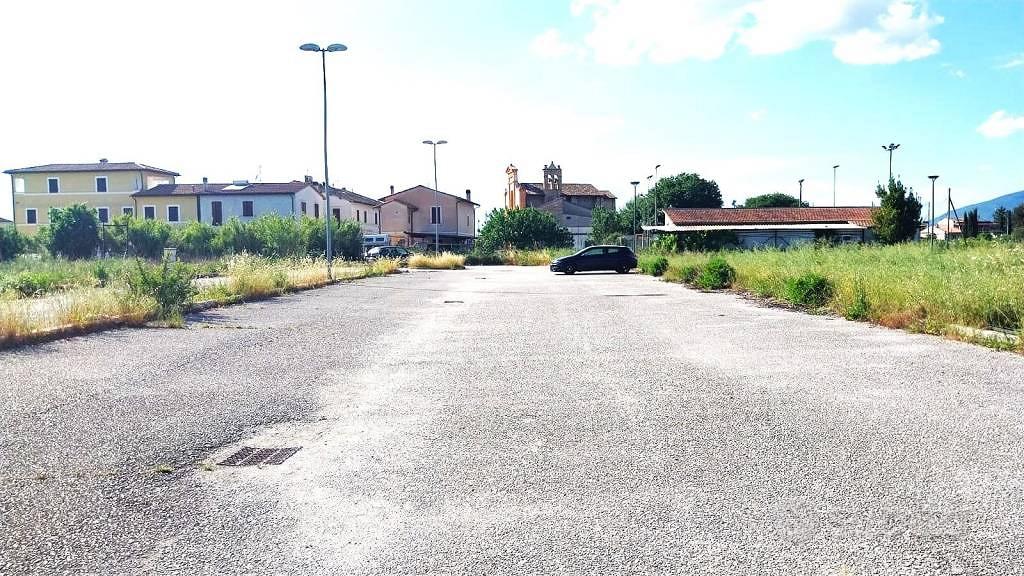 Terreno di 700 m² a Foligno - Altro