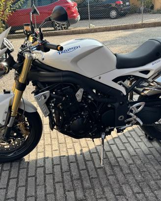 Triumph Speed Triple 1050