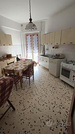 Stanza in appartamento grande e cetrale Colleferro