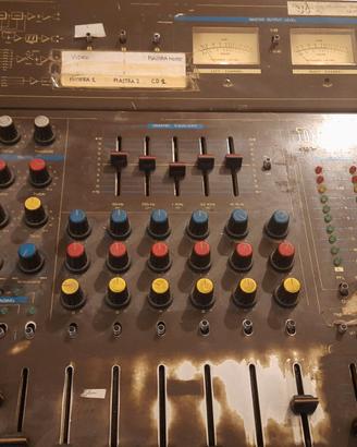 Mixer stereo professionale Davoli Studiograph 11/8