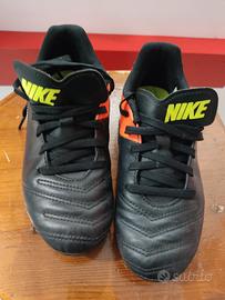 SCARPE DI CALCIO NIKE JR TIEMPO LEGEND VI Taglia32