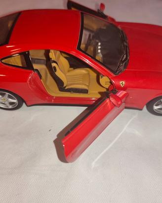 Ferrari 612 Scaglietti Rosso 1/18 - Hot Wheels