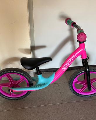 Bicicletta senza pedali