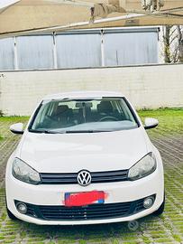 Auto Golf 6 1,6  usata