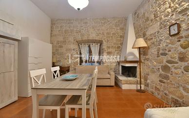 MONOLOCALE RISTRUTTURATO - CENTRO STORICO