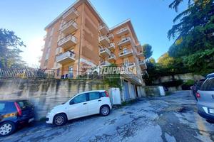 Appartamento piano terra, con corte esterna e gara