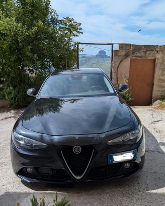 Alfa Romeo Giulia 2.2 Turbodiesel 180 CV Super MT6