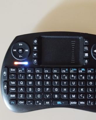 tastiera con touchpad mini wifi senza ricevitore