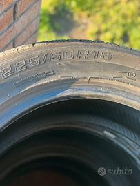 Pneumatici 225-60-18