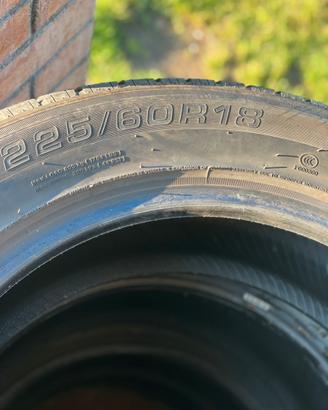 Pneumatici 225-60-18