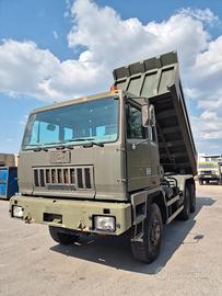 Astra HD66.45 6x6 Ribaltabile roccia