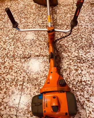 Decespugliatore Husqvarna 555FRM