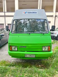 Nissan trade