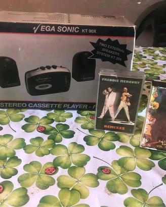 Walkman Boxato + MUSICASSETTE 