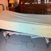 Letto per degenza anziani