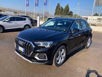 Audi Q3 35 TFSI S tronic Business Advanced