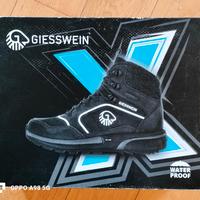 Scarpa da hiking o trekking