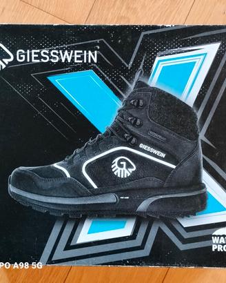 Scarpa da hiking o trekking