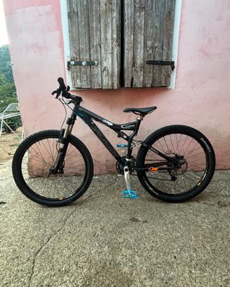 Bicicletta specializzed 2016 enduro