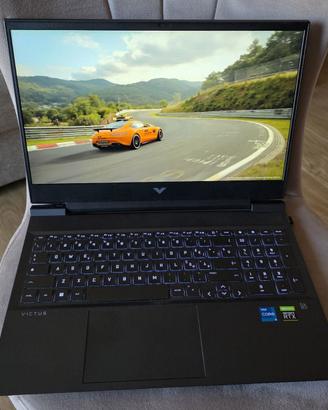 HP Victus 16 | i5-12500H | RTX 3060 | 16GB | 512GB