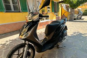 Piaggio Medley 125 ABS 2023 – 17.800 km