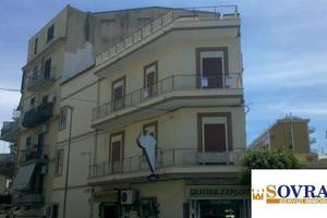 PASSO DI RIGANO/L.DA VINCI: APPARTAMENTO PIANO 2°