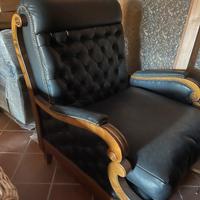 Coppia di poltrone classiche in vera pelle