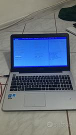 Notebook ASUS 15.6 Pollici Nero con ChromeOS Flex