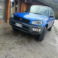 Toyota rav4 anno 2000 benzina gpl