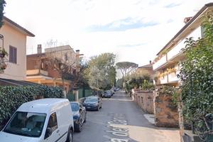 Appia pignatelli grazioso bilocale arredato