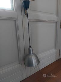 Lampadario a sospensione di alluminio grigio