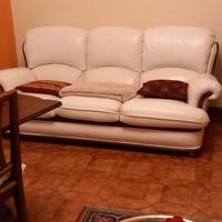 divano e 2 poltrone