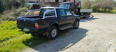 Mitsubishi l 200