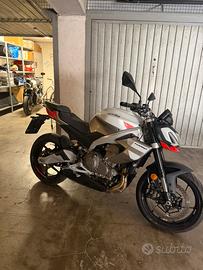 Aprilia Tuono 457