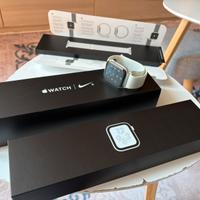 Apple Watch Series 4 Nike Edition (GPS + Cellular)