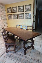 Tavolo Fratino, con Sei Sedie in Noce Nazionale. 