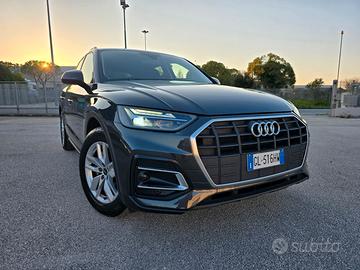 Audi Q5 35 TDI S tronic Business
