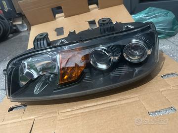Faro anteriore sinistro Valeo Fiat Punto 188