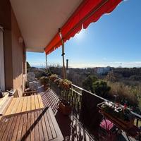 Ceriale si propone trilocale con vista mare