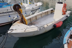 Barca x pesca senza licenza