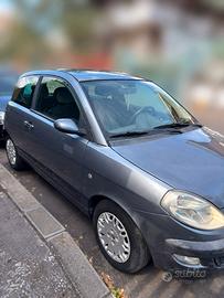 LANCIA YPSILON 3 PORTE PER CITTÀ O NEOPATENTATI