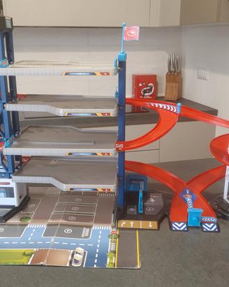 Garage pista per macchinine