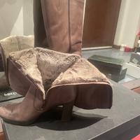 Scarpe e stivali con tacco da donna
