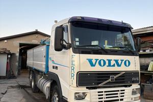 Autocarro volvo