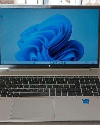 Hp  ProBook 450 g8 i5 1135g7 8gb 256 ssd