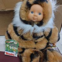bambola vintage con costume di animale 