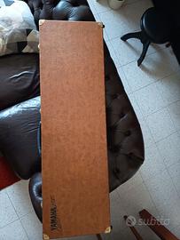 custodia per basso, marca Yamaha Custom