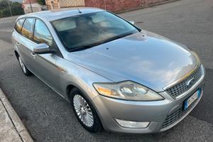 Ford Mondeo 2000 TDI del 2008 Con Gancio Traino