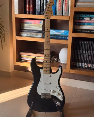 Chitarra elettrica Fender Stratocaster Mex